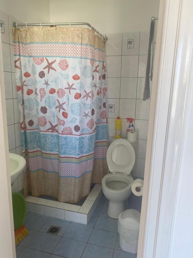Lorentzia Room Batsíon Eksteriør bilde